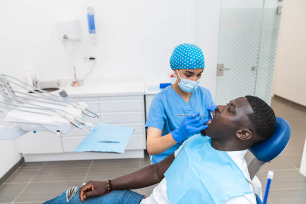 Best Walk-In Emergency Dental Services in Indnola, IA